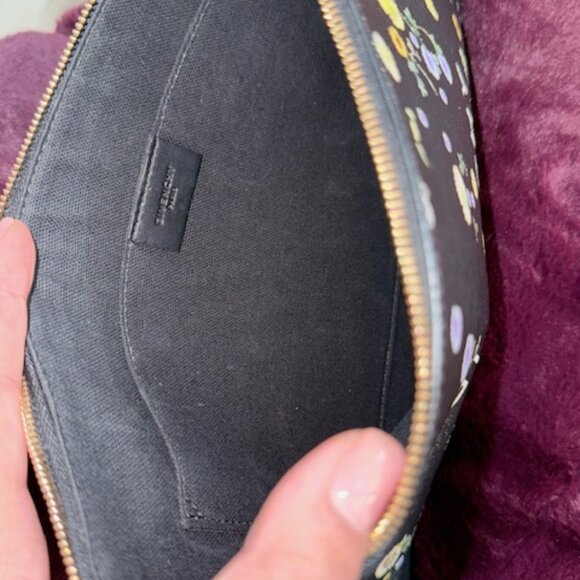 Givenchy Black Flowers Floral Print Pouch Clutch Excellent Condition Like New - Picture 8 of 9